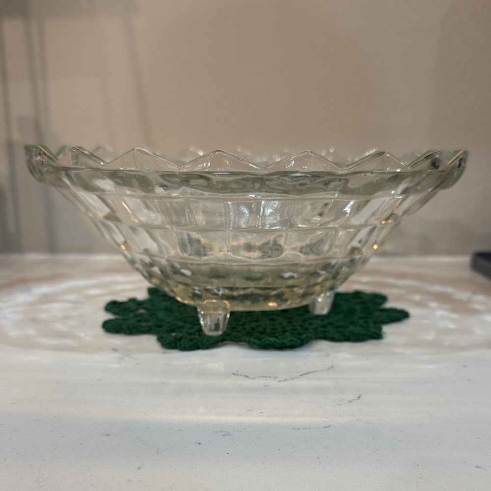 Vintage Indiana Glass Whitehall 10" 3 Footed Serving Bowl